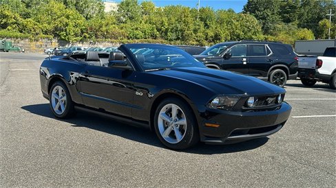 Used 2012 Ford Mustang GT Premium image 22