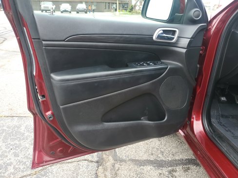 Used 2020 Jeep Grand Cherokee Altitude image 6