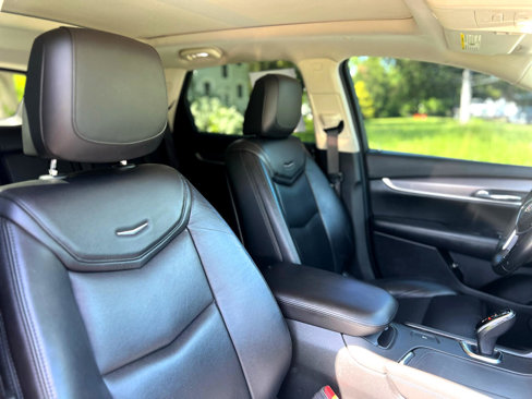 Used 2017 Cadillac XT5 Luxury w/ LPO, Wheel Lock Package image 31