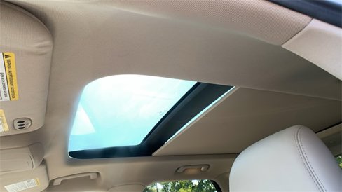 Used 2017 Lincoln MKC Reserve w/ Lincoln MKC Climate Package image 18
