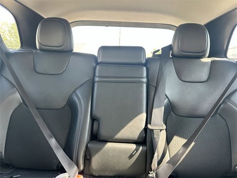 Used 2019 Jeep Cherokee Latitude Plus w/ Comfort/Convenience Group image 44