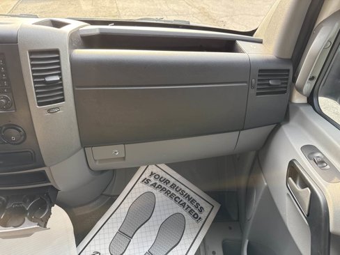 Used 2017 Mercedes-Benz Sprinter 2500 image 15