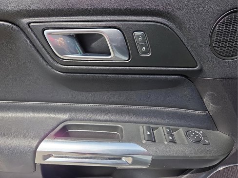 Used 2019 Ford Mustang Premium image 13