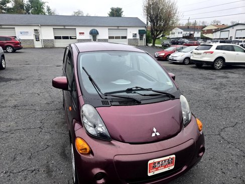 Used 2012 Mitsubishi i SE image 18