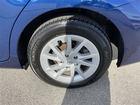 Used 2014 Toyota Prius V Three image 8