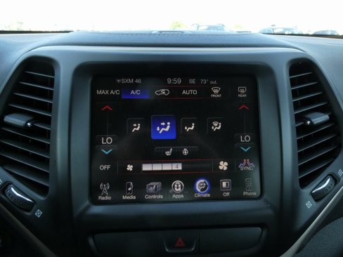 Used 2016 Jeep Cherokee Limited image 9