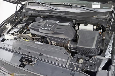 Used 2018 Nissan Titan SV w/ SV Convenience Package image 33