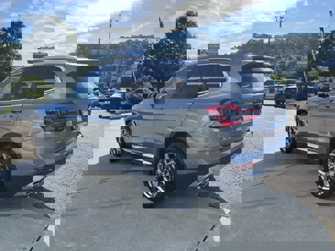 Certified 2024 BMW X3 sDrive30i image 6