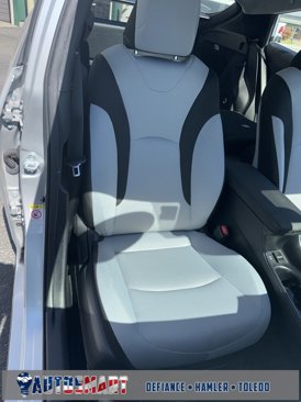 Used 2019 Toyota Prius L Eco image 15