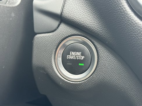 Used 2023 Chevrolet Equinox LT image 31