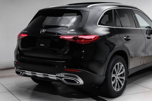 New 2025 Mercedes-Benz GLC 300 4MATIC image 4