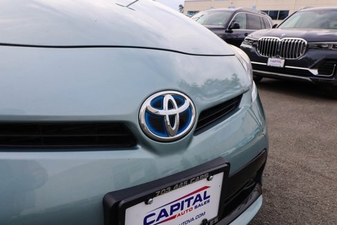 Used 2015 Toyota Prius Three image 18