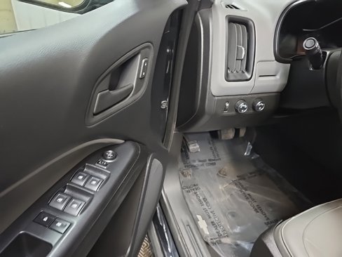 Used 2020 Chevrolet Colorado W/T w/ WT Convenience Package image 27