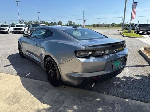 Used 2022 Chevrolet Camaro LT w/ RS Package image 5