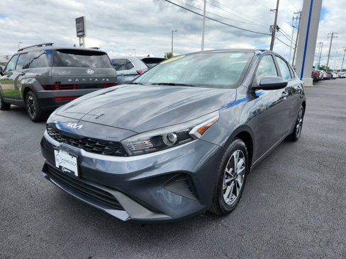 Used 2024 Kia Forte LXS image 4