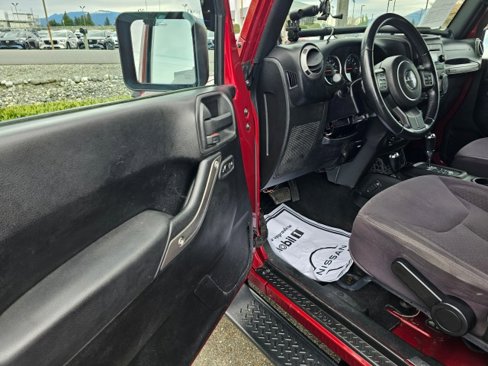 Used 2013 Jeep Wrangler Unlimited Sport image 19