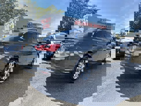 Used 2016 Chevrolet Malibu LT image 4