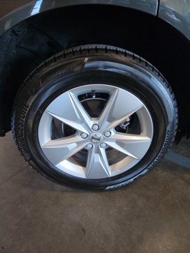 Used 2022 Volvo XC60 B5 Momentum image 41