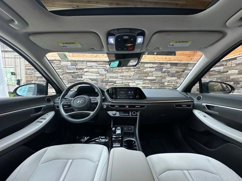 Used 2022 Hyundai Sonata SEL w/ Convenience Package image 16