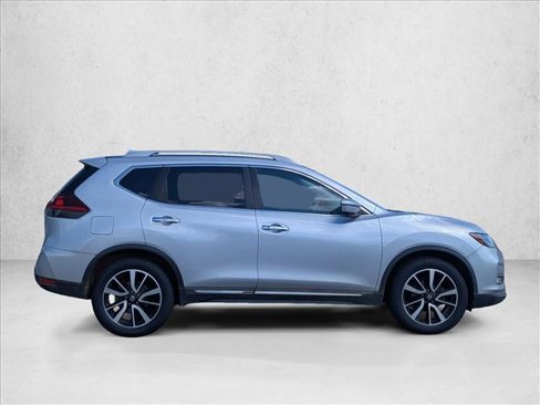 Used 2020 Nissan Rogue SL image 4