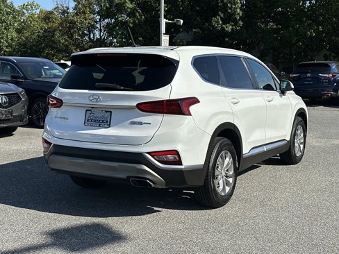 Used 2019 Hyundai Santa Fe SE image 4