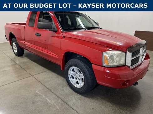 Used 2005 Dodge Dakota SLT image 3
