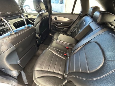 Used 2019 Mercedes-Benz GLC 300 image 16
