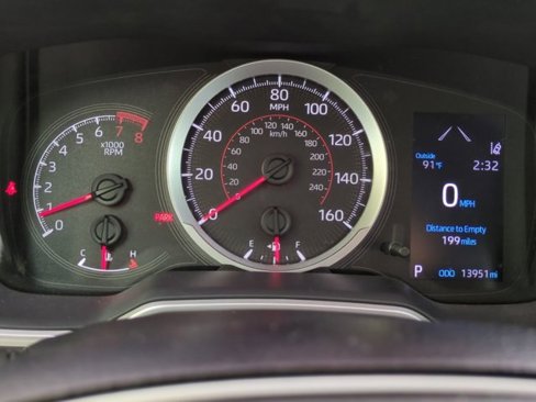 Used 2021 Toyota Corolla SE image 25