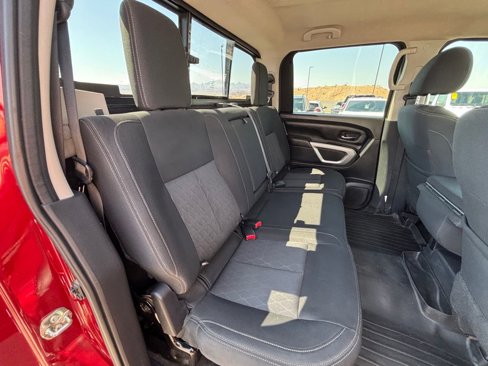 Used 2017 Nissan Titan SV image 19