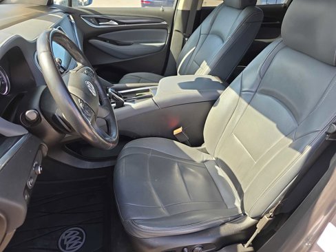 Used 2019 Buick Enclave Essence image 18