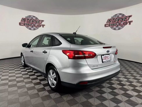Used 2018 Ford Focus S image 5