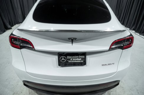Used 2023 Tesla Model Y Performance image 6