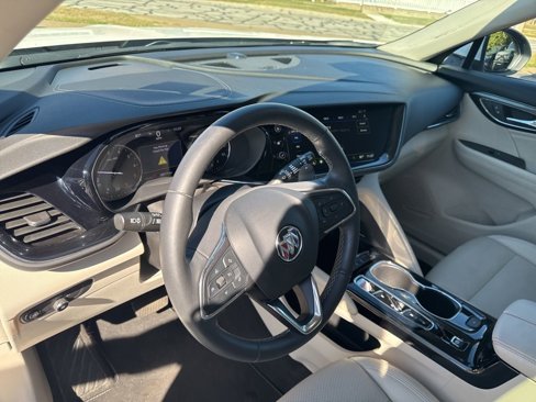 Used 2022 Buick Envision Essence w/ Safety Package image 13