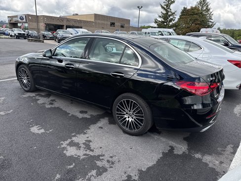 Used 2025 Mercedes-Benz C 300 4MATIC Sedan image 5