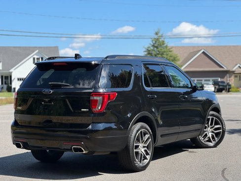 Used 2017 Ford Explorer Sport w/ Equipment Group 401A image 7