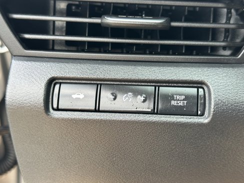 Used 2022 Nissan Altima 2.5 SR image 29