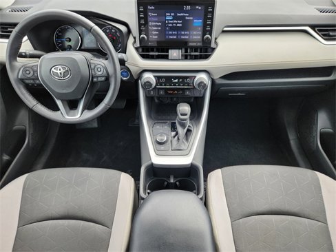 Used 2022 Toyota RAV4 XLE image 26
