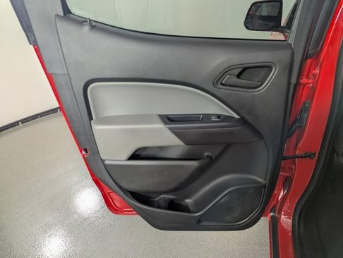 Used 2020 Chevrolet Colorado W/T image 17