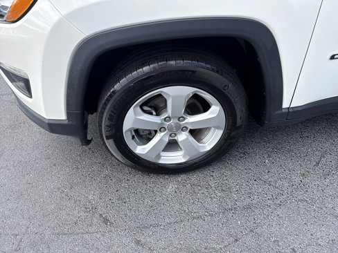 Used 2018 Jeep Compass Latitude w/ Popular Equipment Group image 20