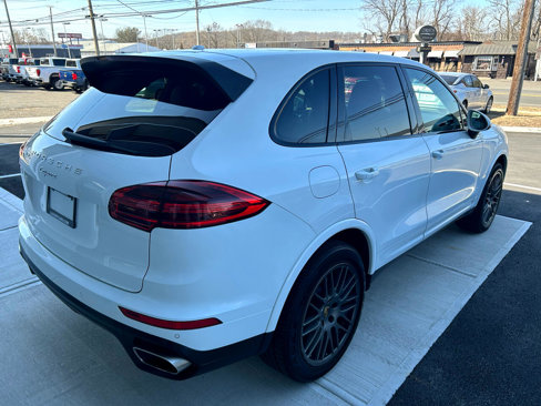 Used 2017 Porsche Cayenne Platinum Edition image 13