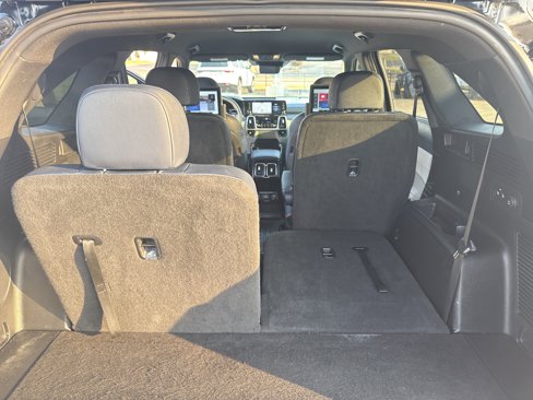 Used 2023 Kia Sorento SX Prestige image 41
