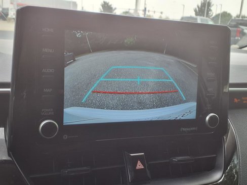 Used 2022 Toyota Corolla LE image 18