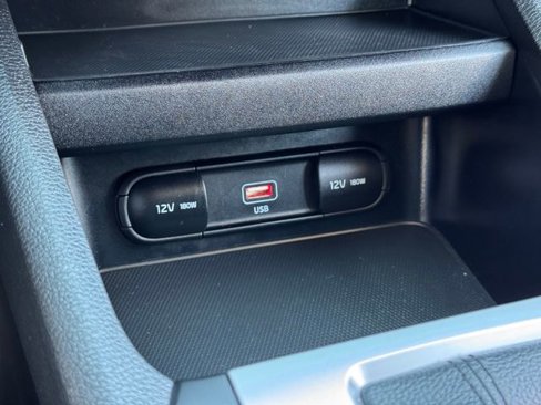 Used 2023 Kia Forte LXS image 12