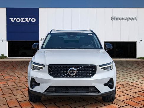 New 2026 Volvo XC40 B4 Plus w/ Protection Package Premier image 2