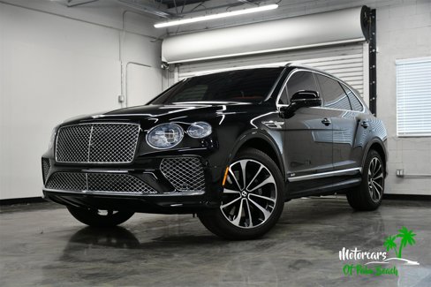 Used 2022 Bentley Bentayga image 1