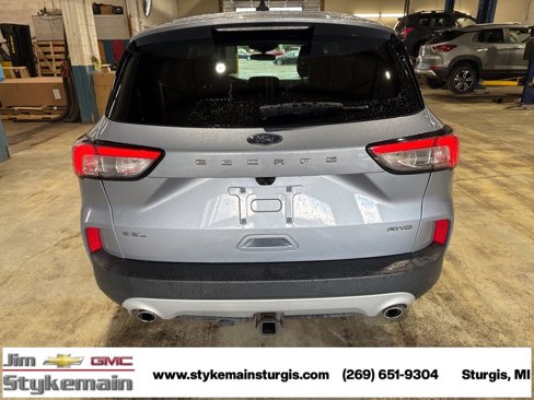 Used 2022 Ford Escape SEL w/ Class II Trailer Tow Package image 6