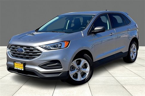 Used 2021 Ford Edge SE w/ Cargo Accessory Package image 2
