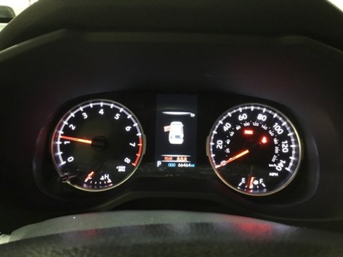 Used 2021 Toyota RAV4 LE image 30