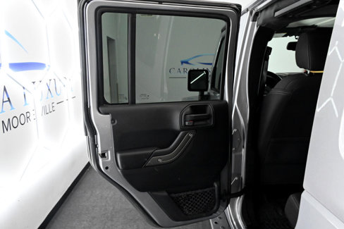 Used 2018 Jeep Wrangler Unlimited Sport image 33