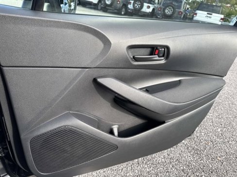 Used 2023 Toyota Corolla LE image 14